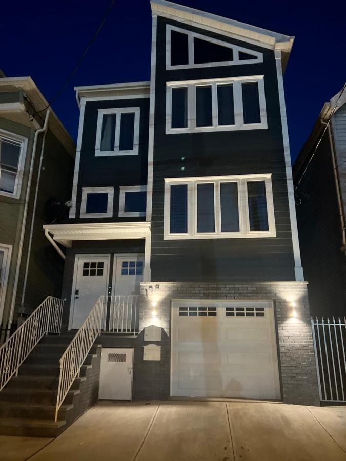 ניוארק Springview Homes 12Mins From Ewr & 3 Mins From University Hospital מראה חיצוני תמונה